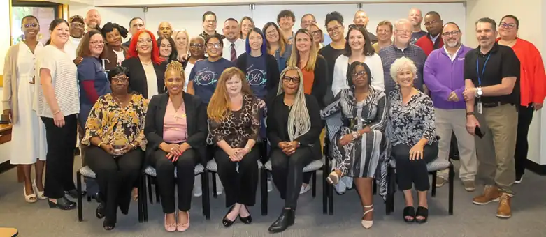 بازیافت خدمات کی ٹیم کی تصویر