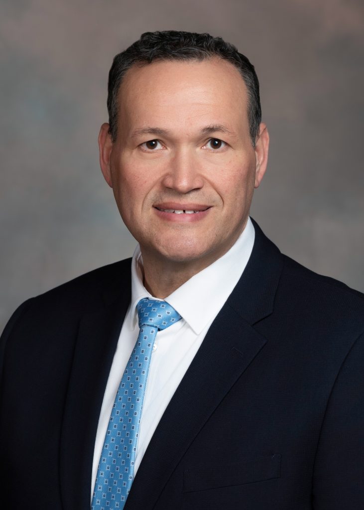 ڈی بی ایچ ڈی ایس کمشنر ڈیرل واشنگٹن کی تصویر